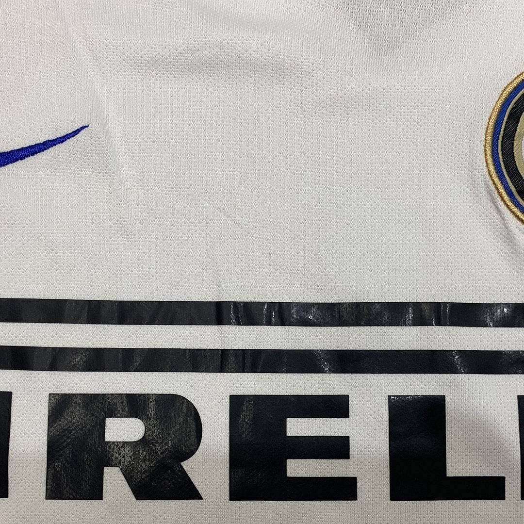 Męska wyjazdowa koszulka piłkarska Inter Mediolan Retro 2010/11 - Topowe Koszulki Pilkarskie Sklep Internetowy