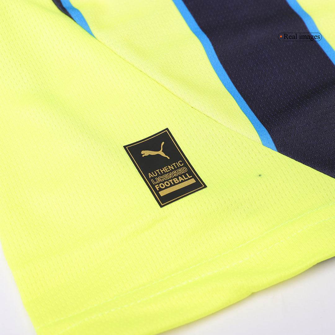 Komplet wyjazdowych koszulek piłkarskich Manchester City (koszula + spodenki + skarpetki) 2024/25 - Topowe Koszulki Pilkarskie Sklep Internetowy