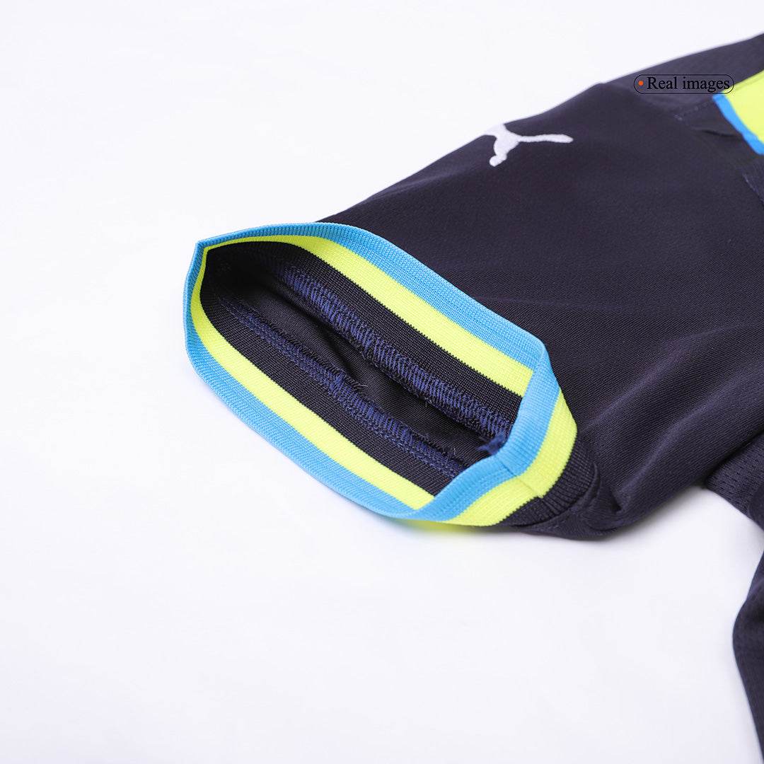 Komplet wyjazdowych koszulek piłkarskich Manchester City (koszula + spodenki + skarpetki) 2024/25 - Topowe Koszulki Pilkarskie Sklep Internetowy